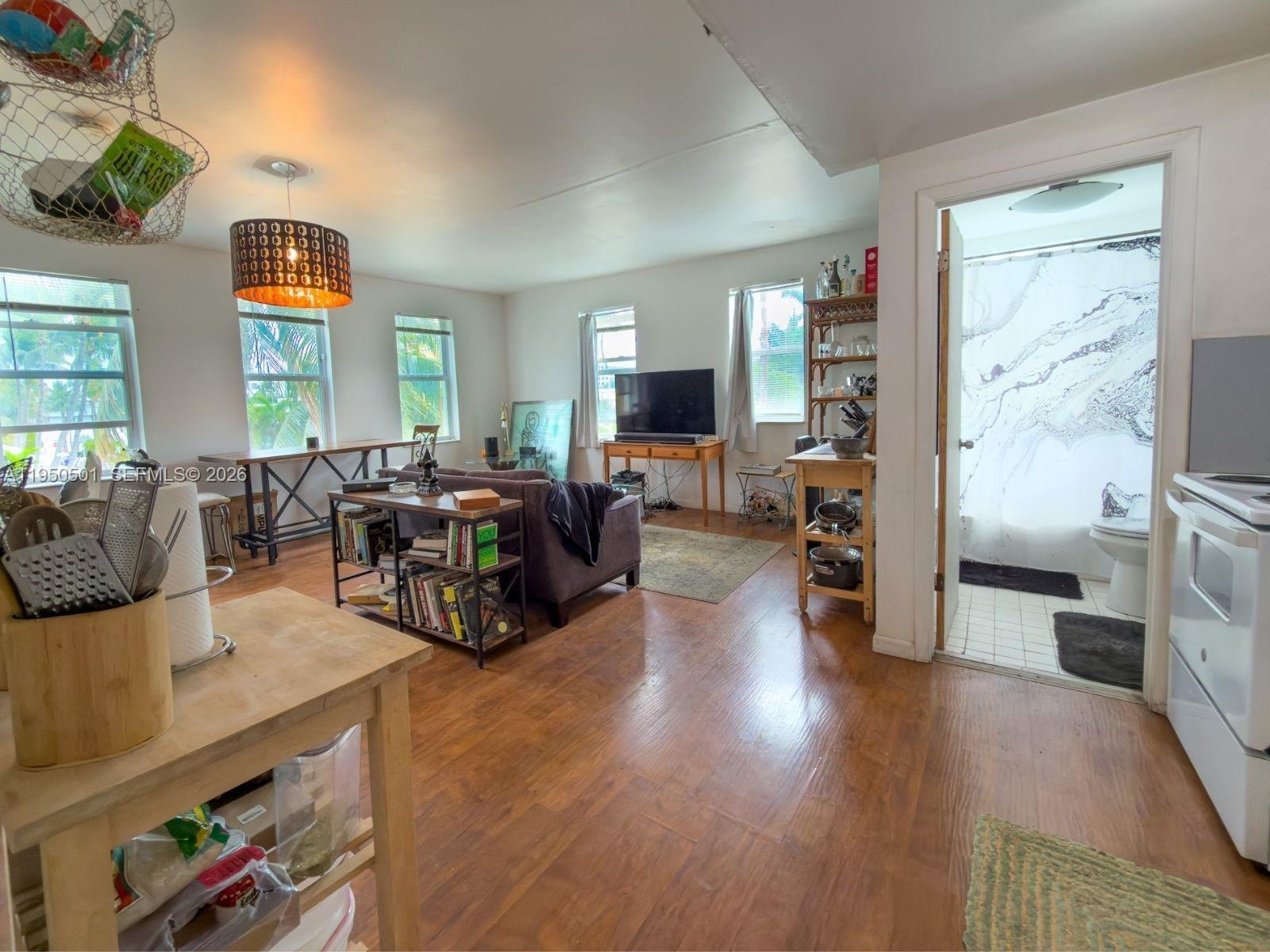 802 Euclid Ave #301 Miami Beach, FL 33139