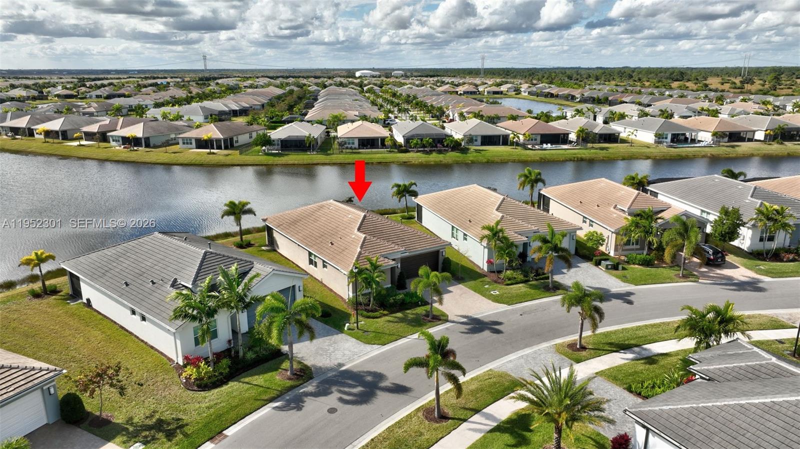 11694 SW River Xing Pl Port St Lucie, FL 34987