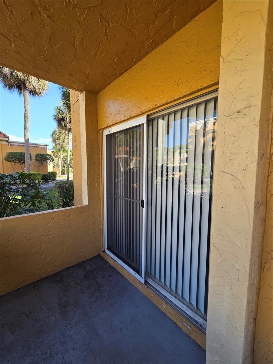 17901 NW 68th Ave #T106 Hialeah, FL 33015