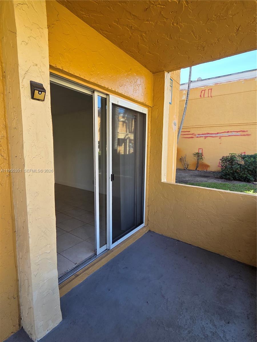 17901 NW 68th Ave #T106 Hialeah, FL 33015