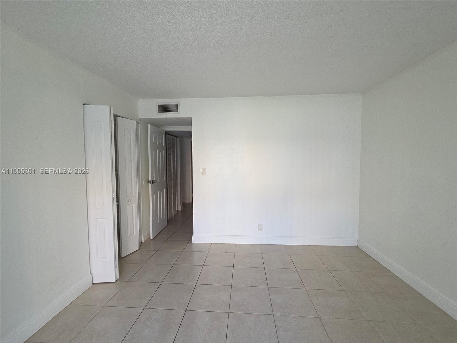 17901 NW 68th Ave #T106 Hialeah, FL 33015