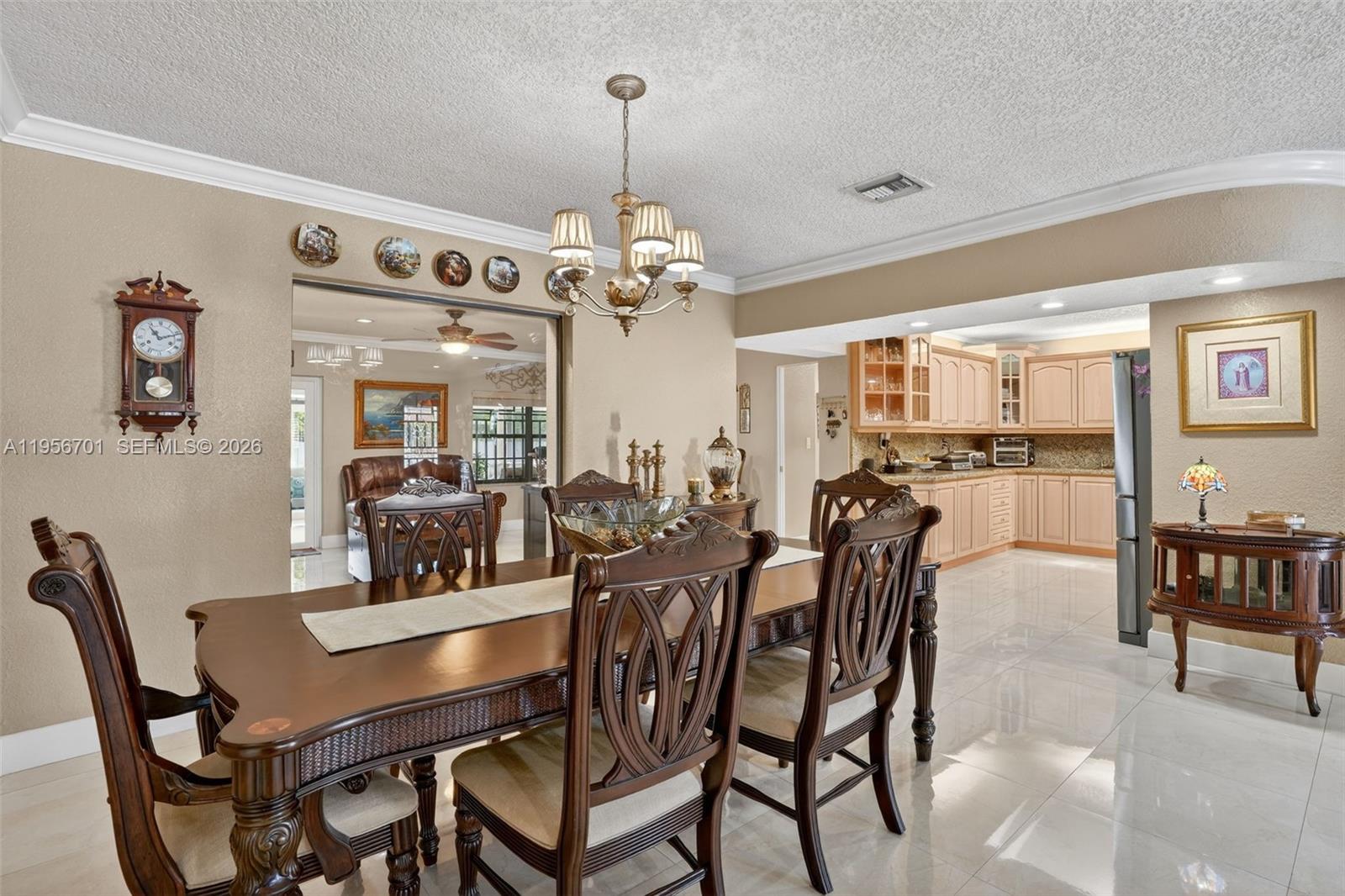 9410 SW 42nd St Miami, FL 33165