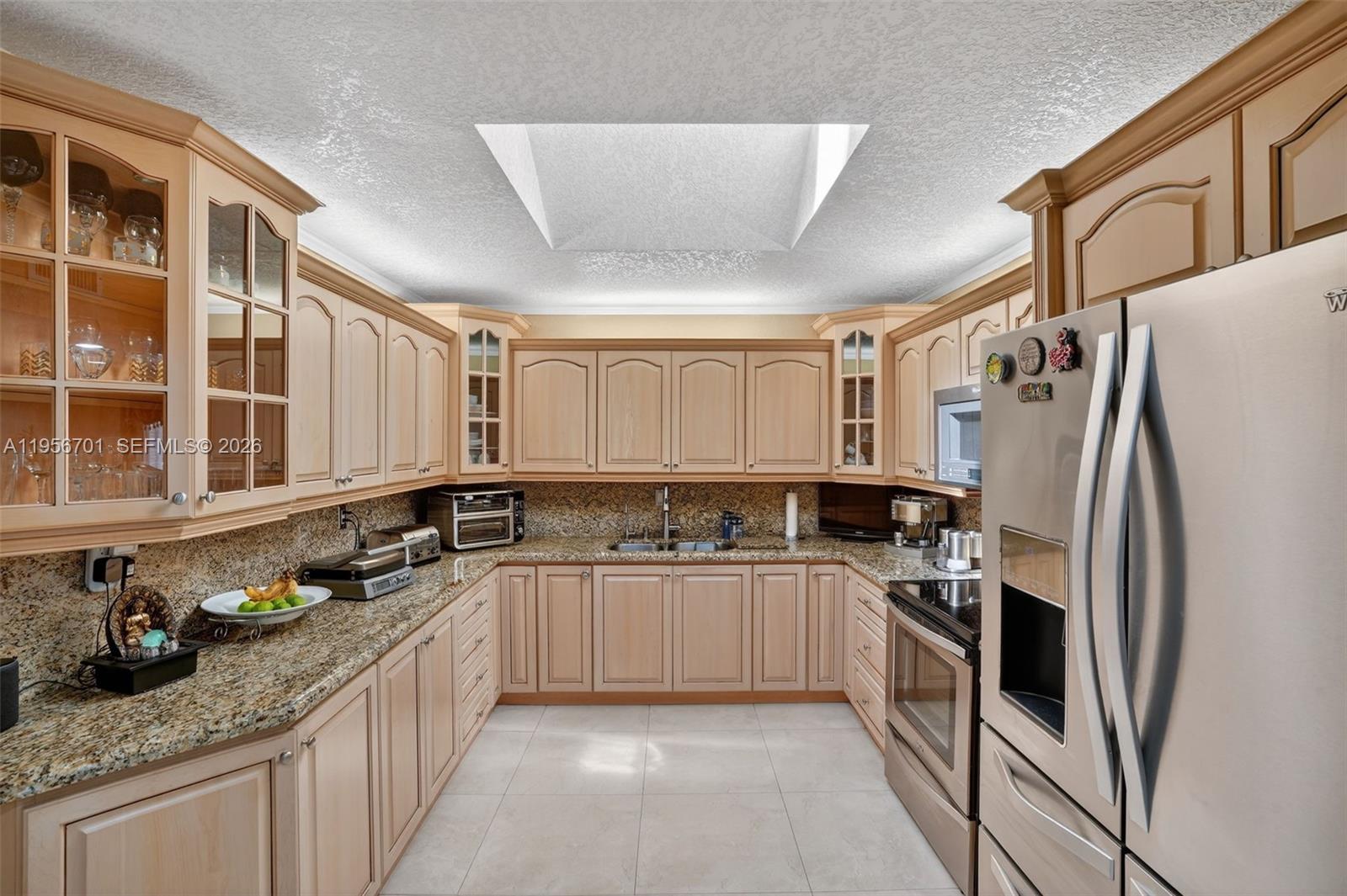 9410 SW 42nd St Miami, FL 33165