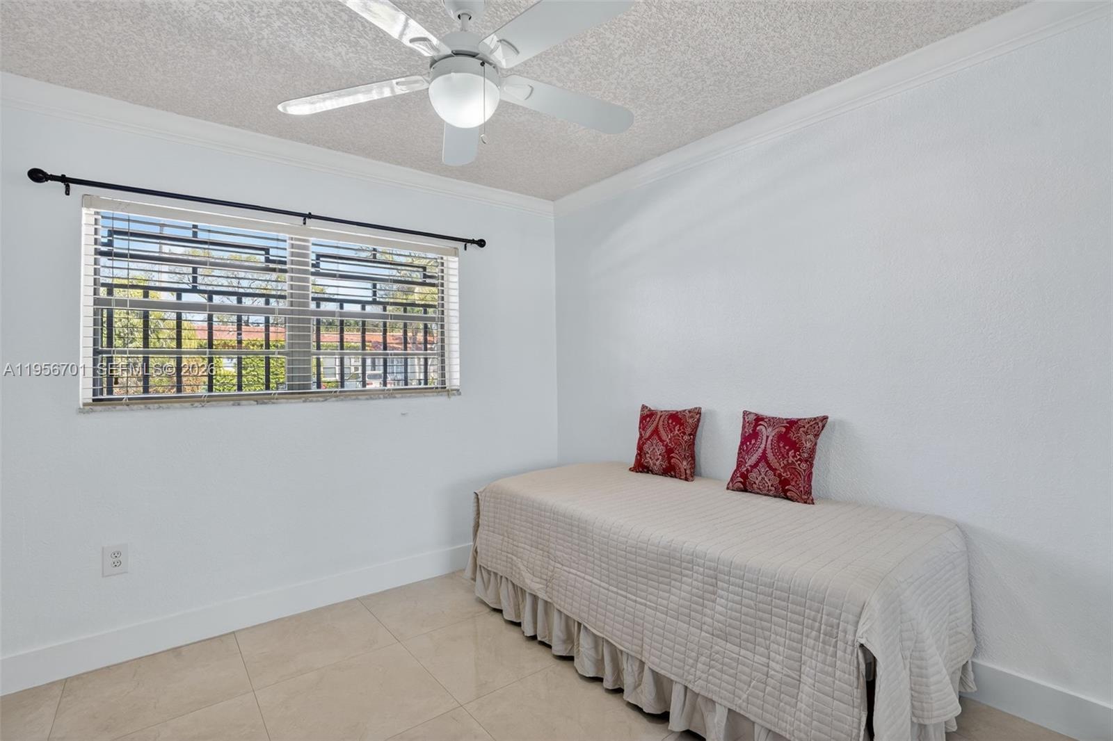 9410 SW 42nd St Miami, FL 33165