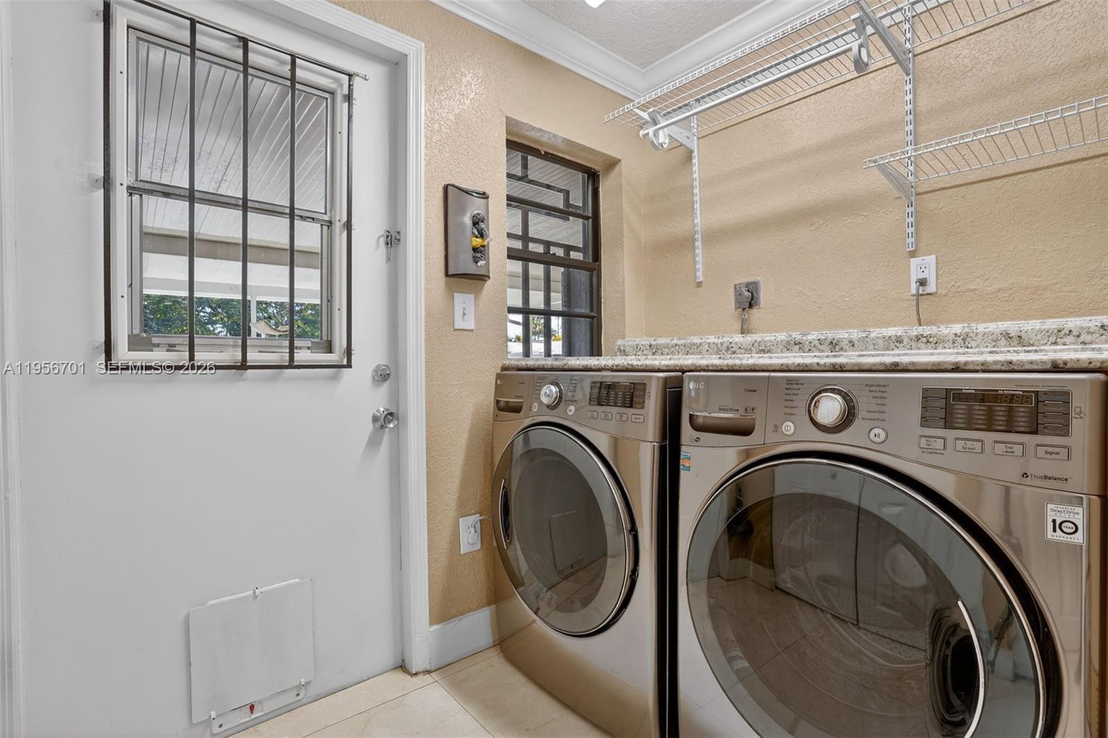 9410 SW 42nd St Miami, FL 33165