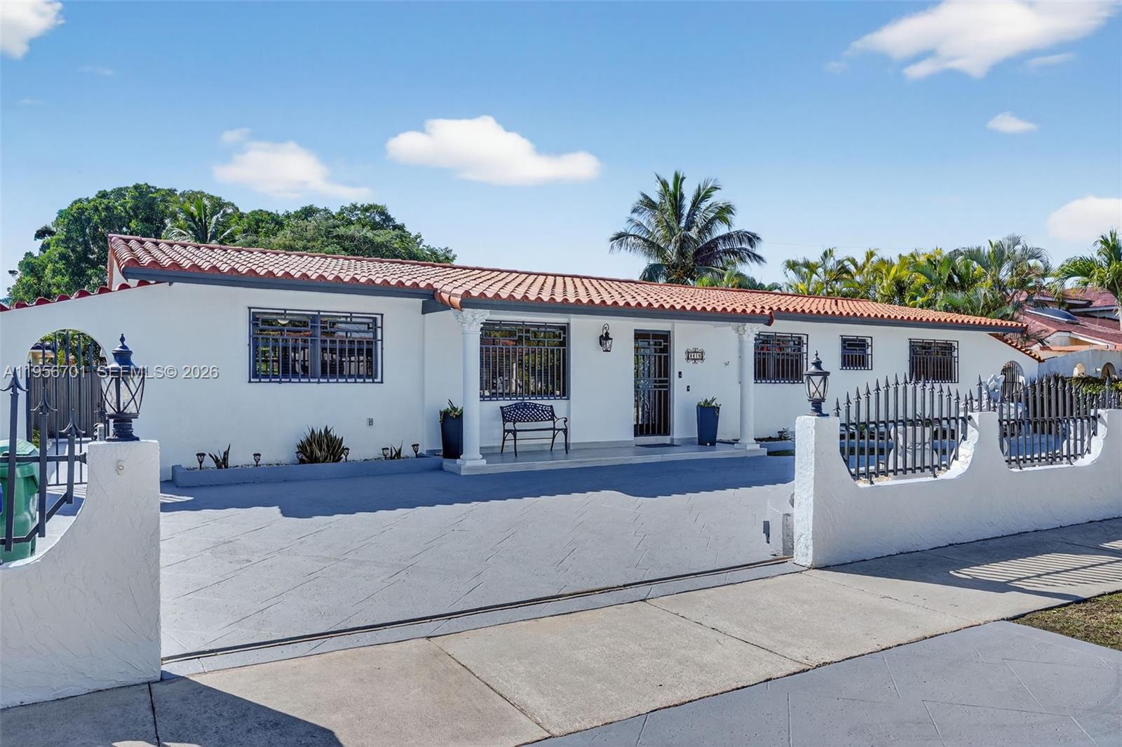 9410 SW 42nd St Miami, FL 33165