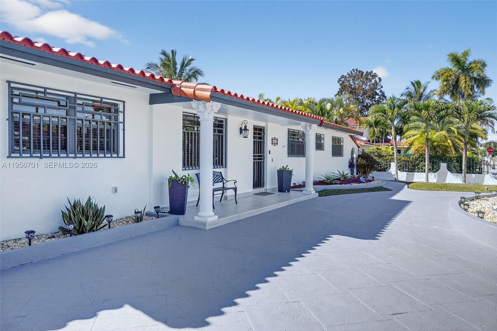 9410 SW 42nd St Miami, FL 33165