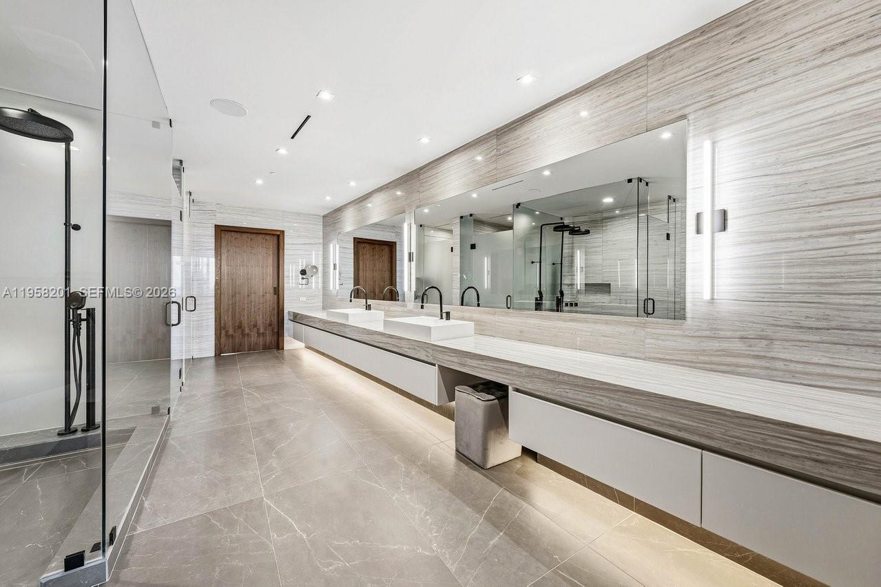 2200 N Ocean Blvd #S1704/05 Fort Lauderdale, FL 33305