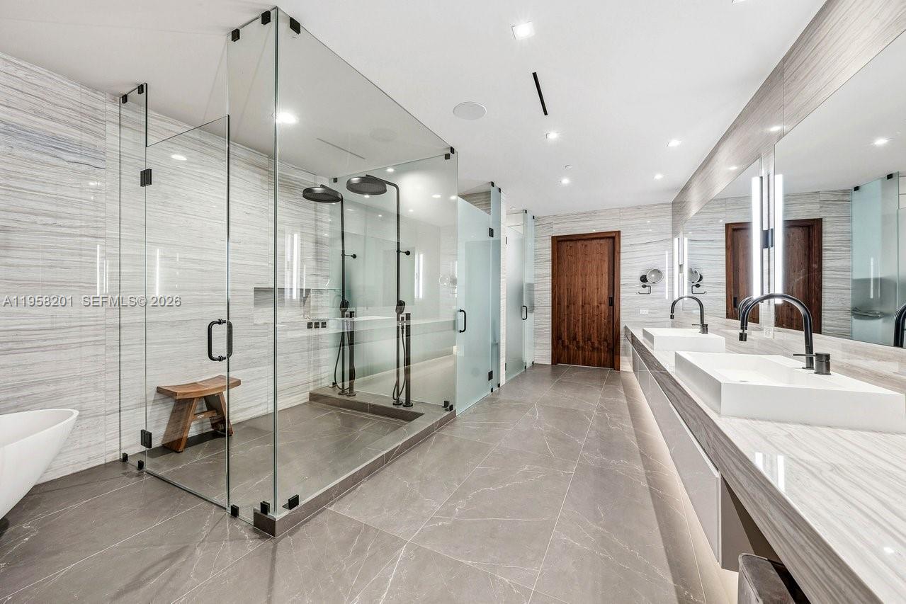 2200 N Ocean Blvd #S1704/05 Fort Lauderdale, FL 33305