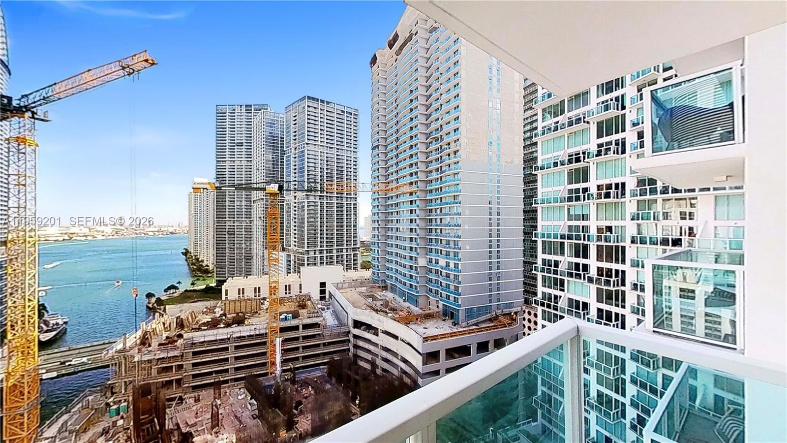 31 SE 5th St #2408 Miami, FL 33131