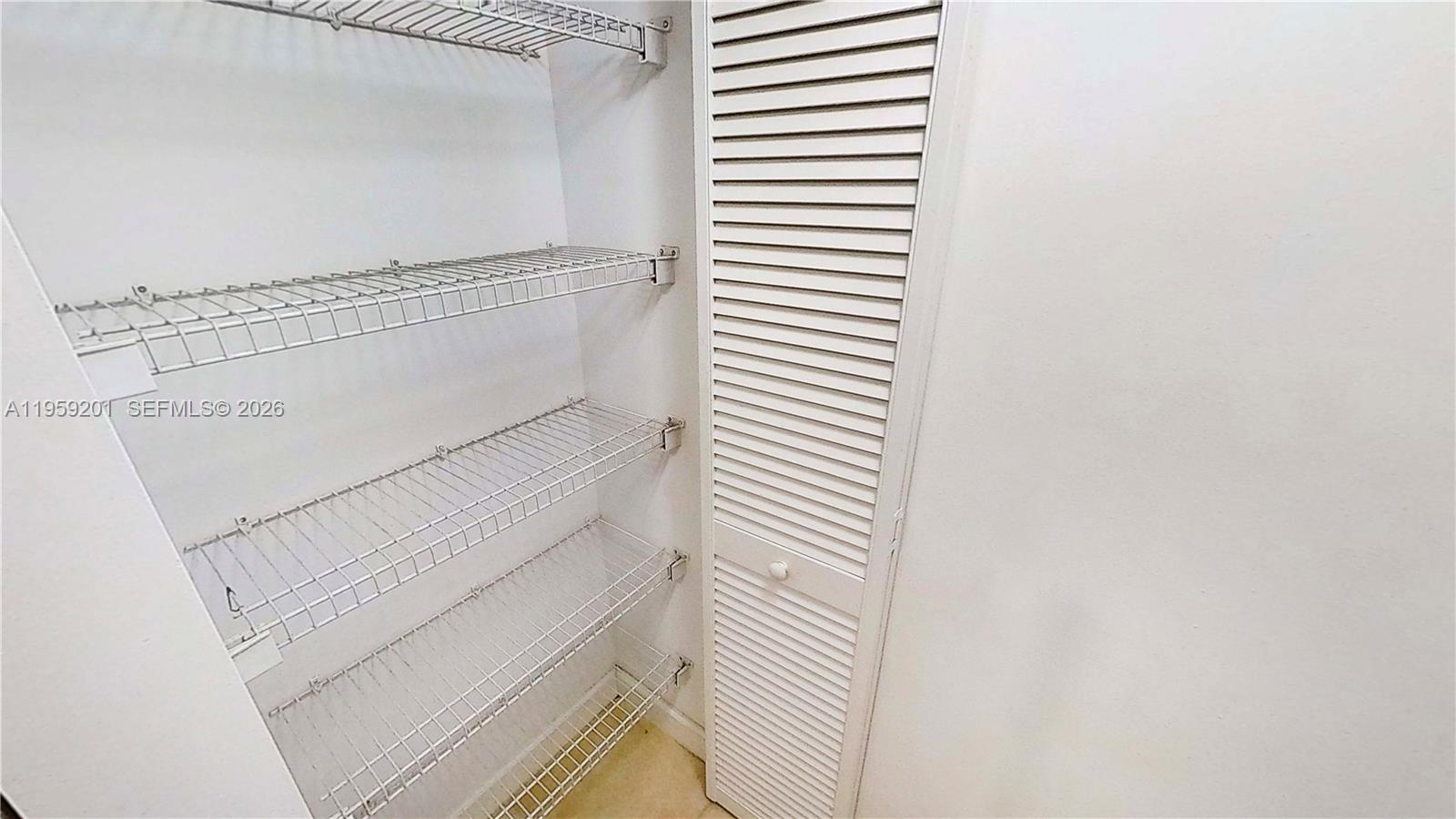 31 SE 5th St #2408 Miami, FL 33131