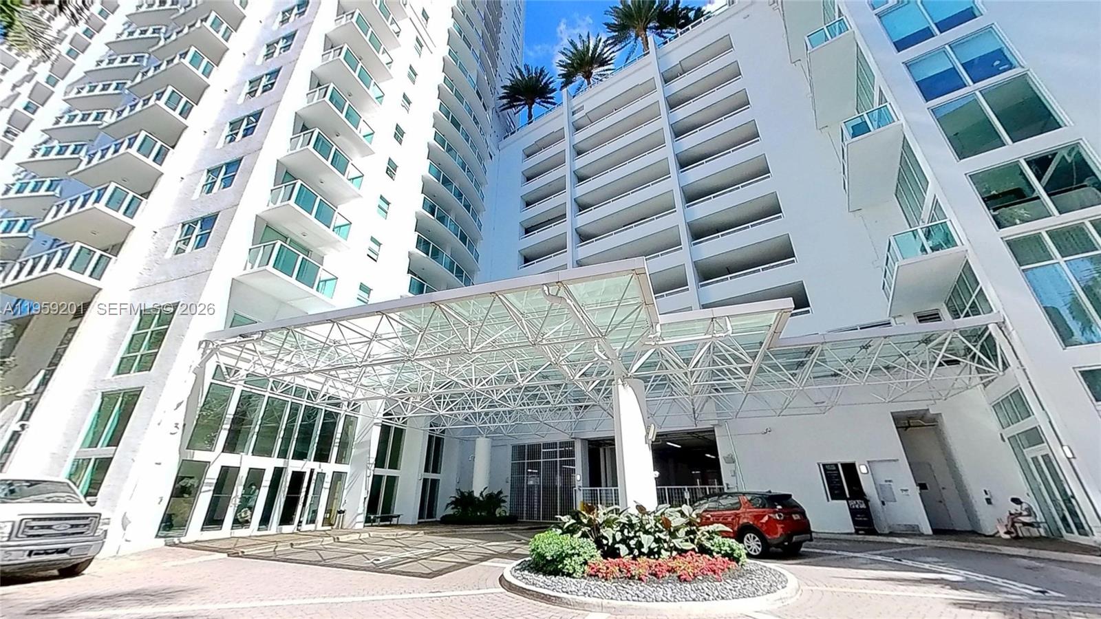 31 SE 5th St #2408 Miami, FL 33131