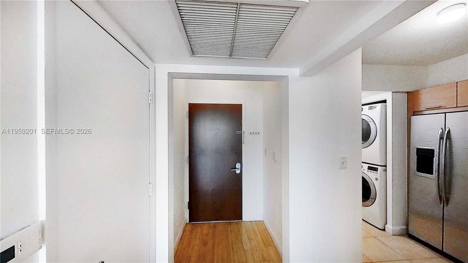 31 SE 5th St #2408 Miami, FL 33131