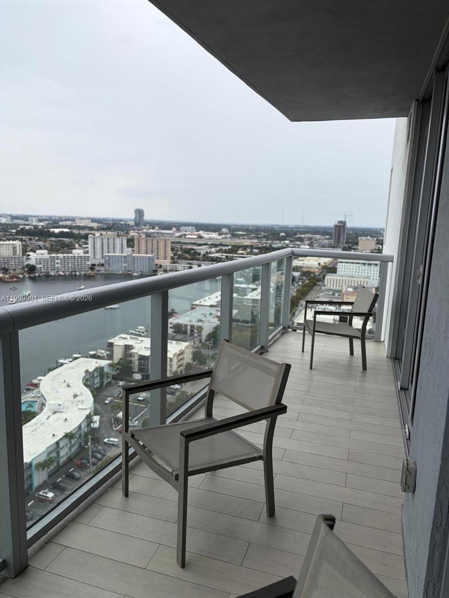 image Beachwalk Condominium6