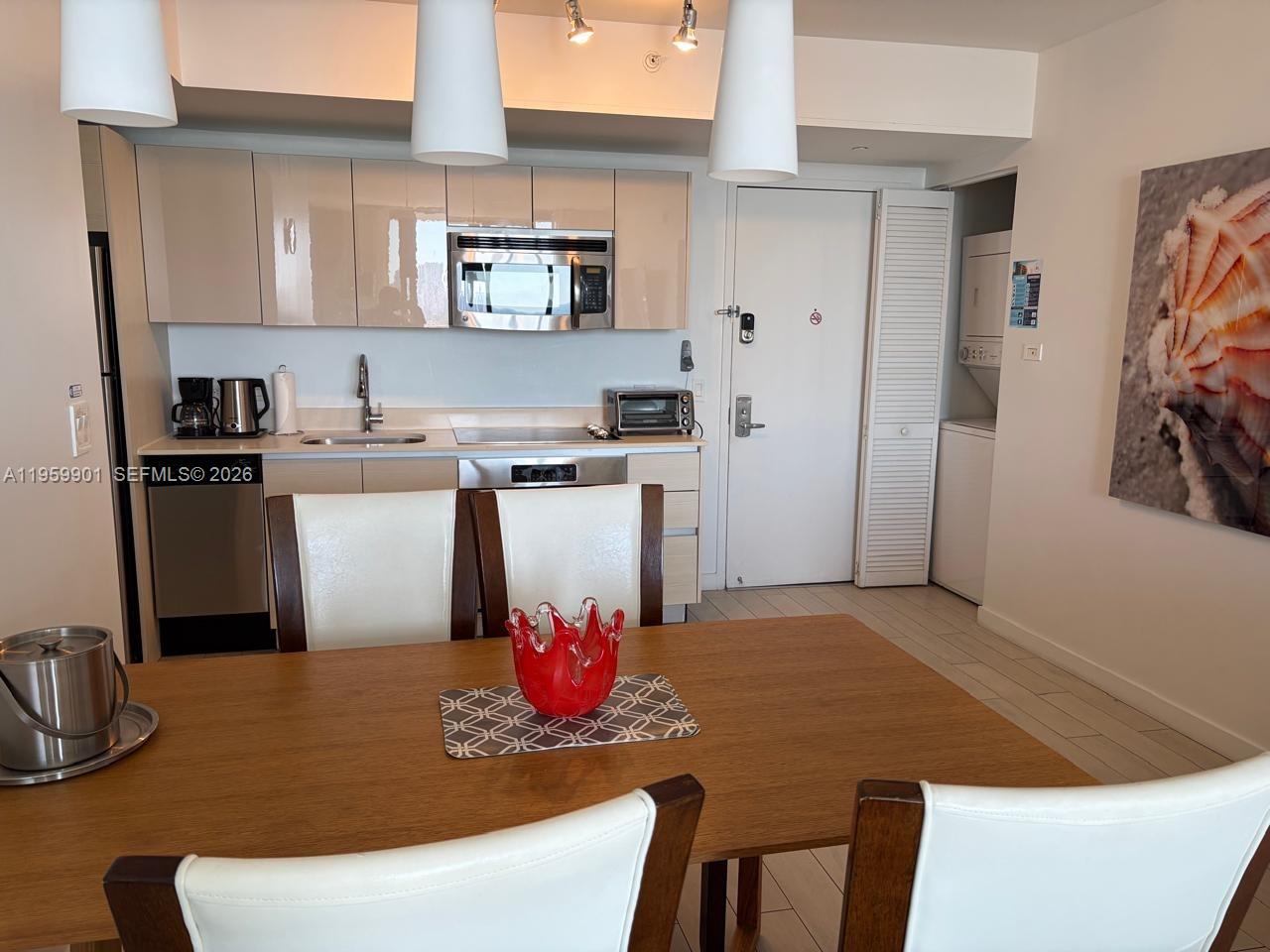 image Beachwalk Condominium8