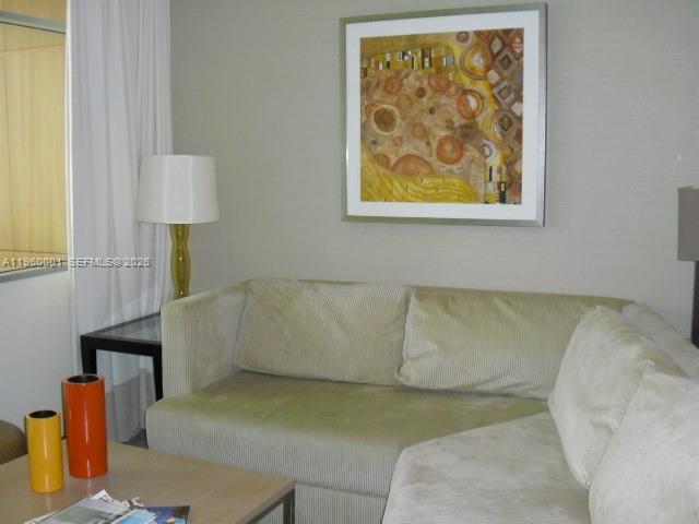 image Brickell Arch4