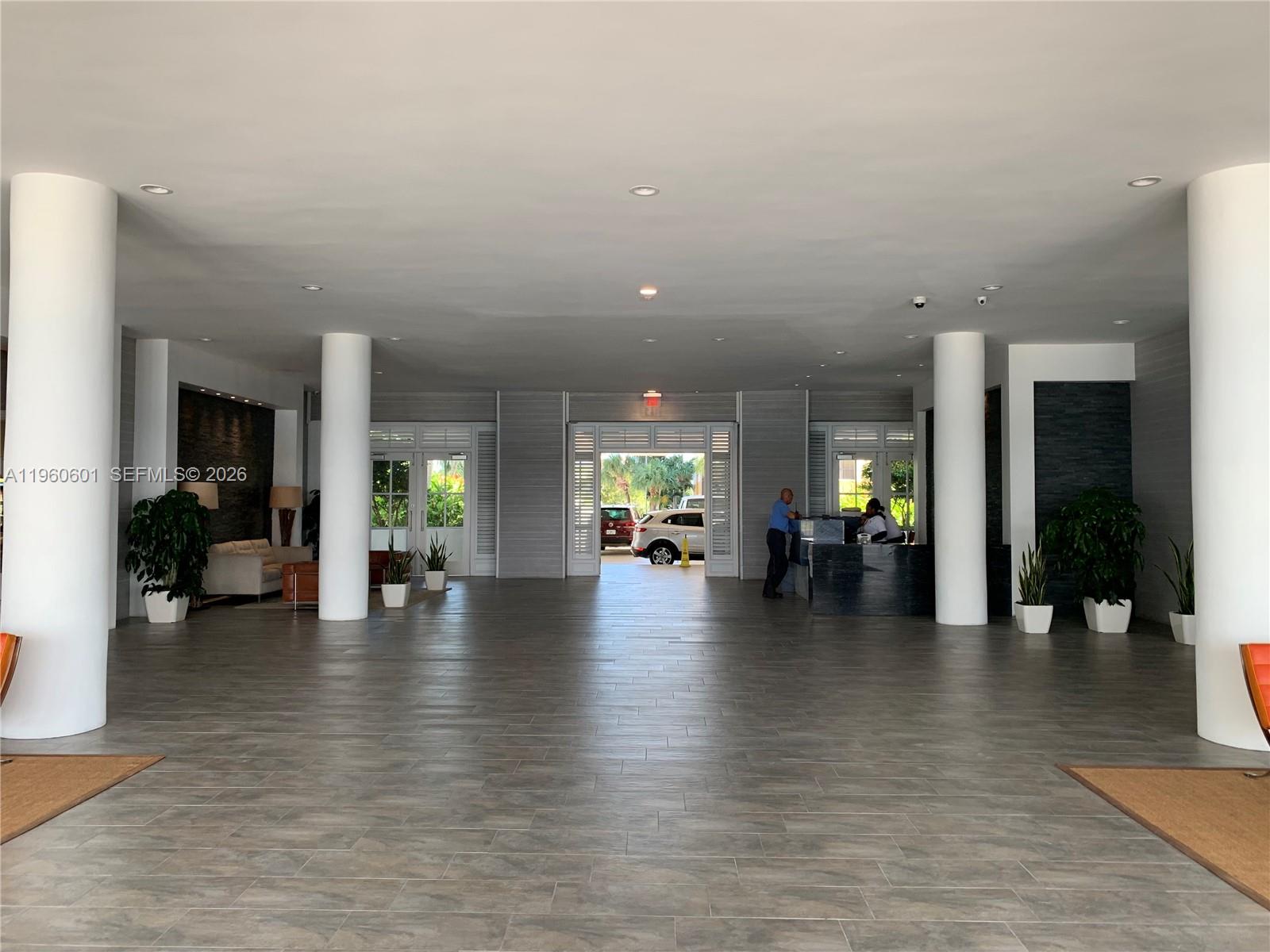 image South Bay Club10