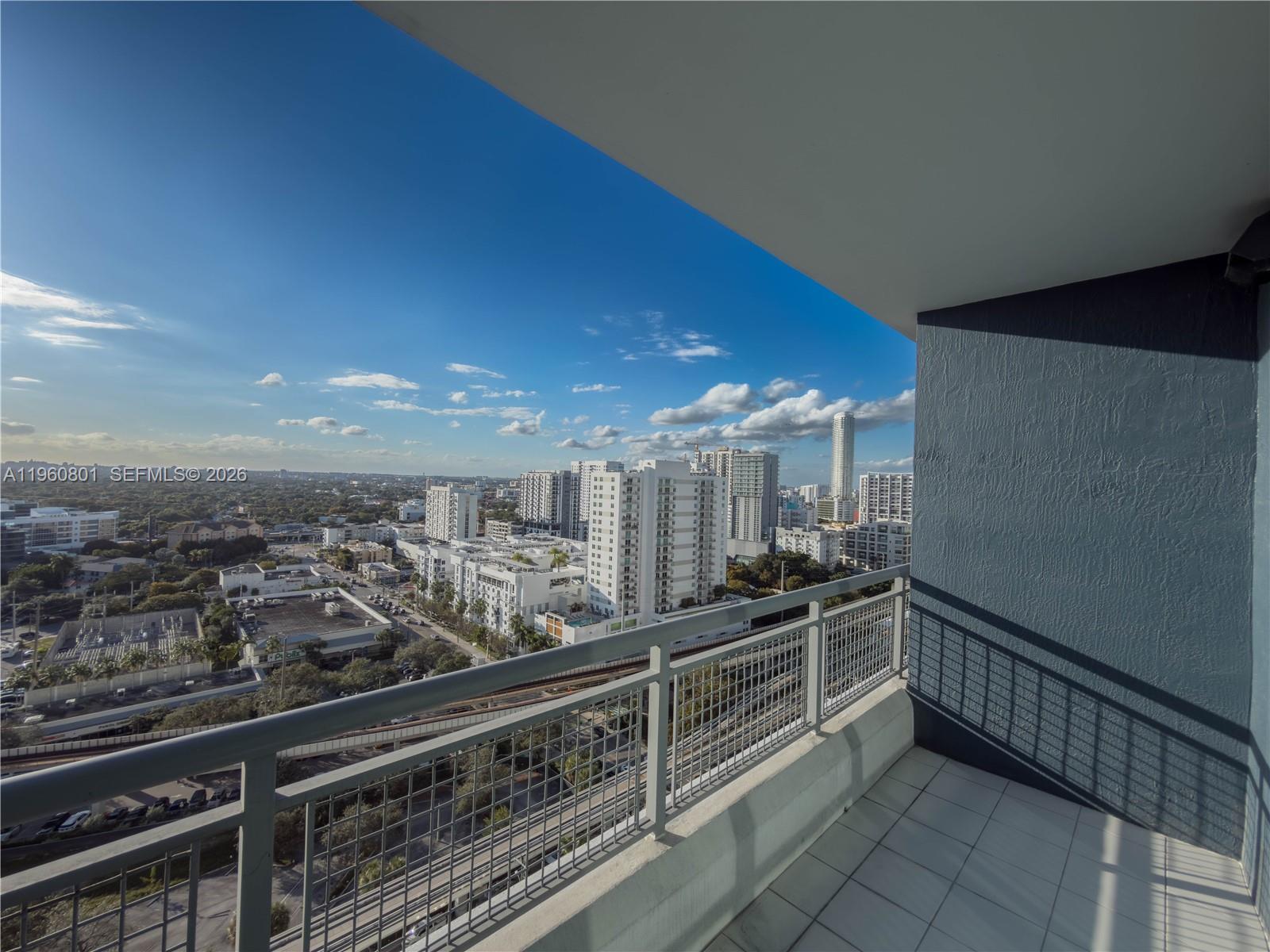 image Infinity at Brickell15
