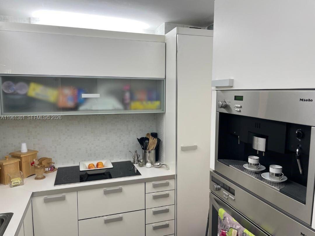 5005 Collins Ave #212 Miami Beach, FL 33140