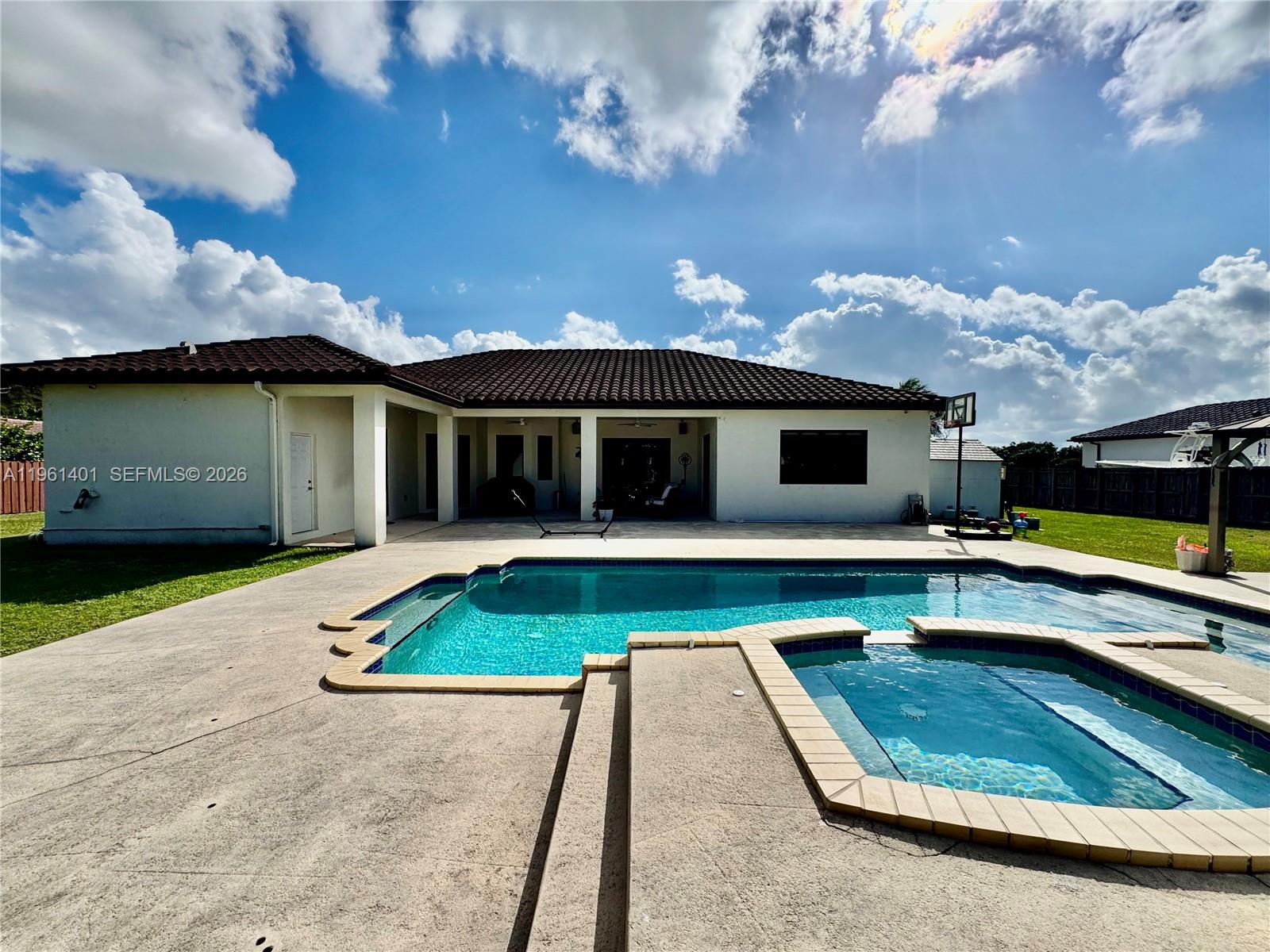 20449 SW 328th St Homestead, FL 33030