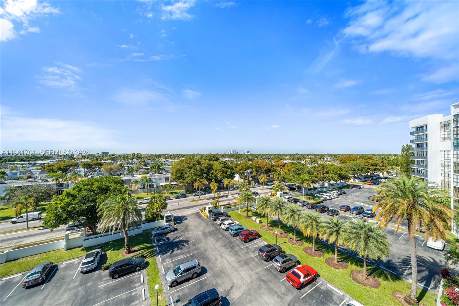 800 Parkview Dr #729 Hallandale Beach, FL 33009