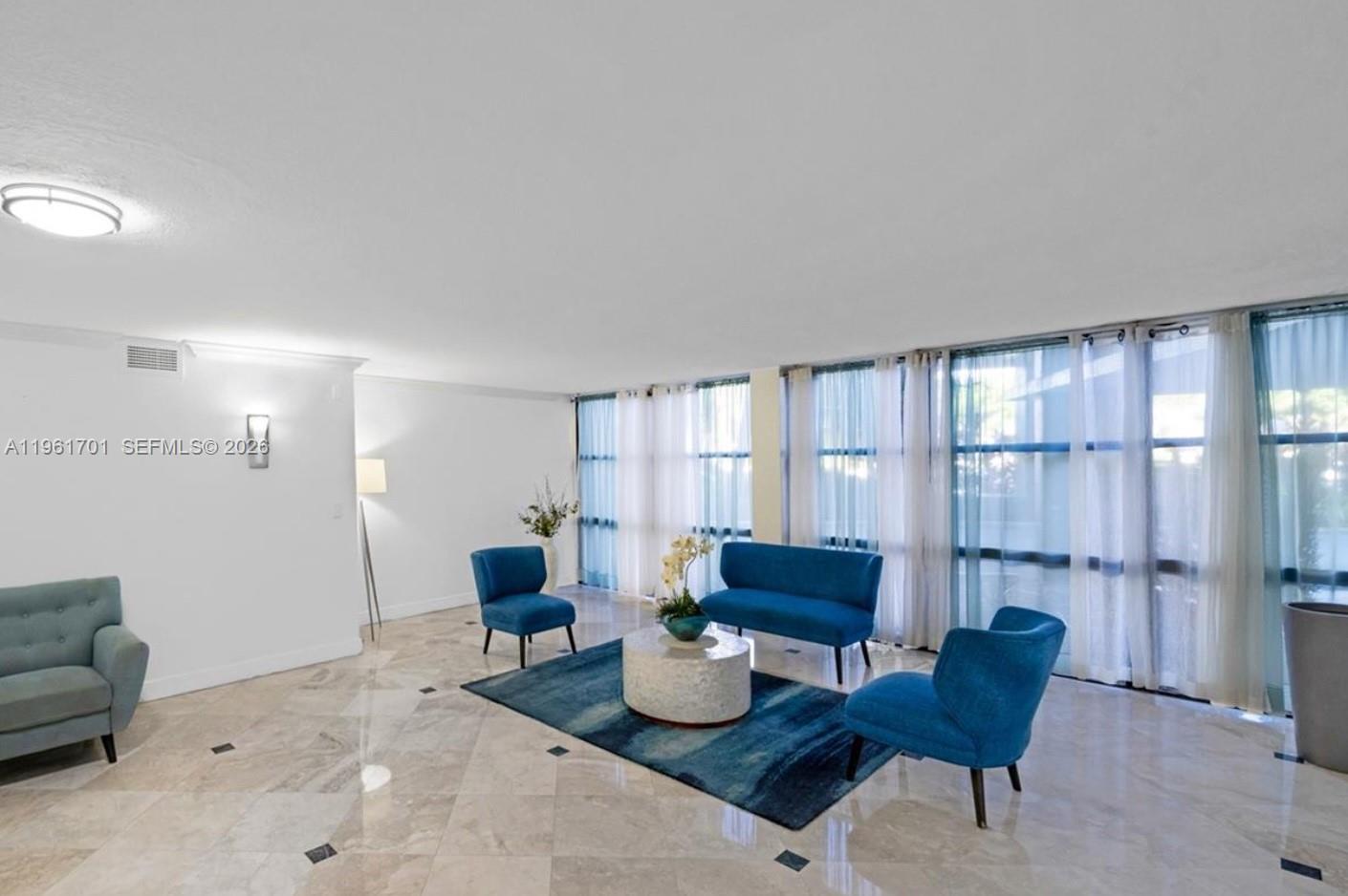 800 Parkview Dr #729 Hallandale Beach, FL 33009