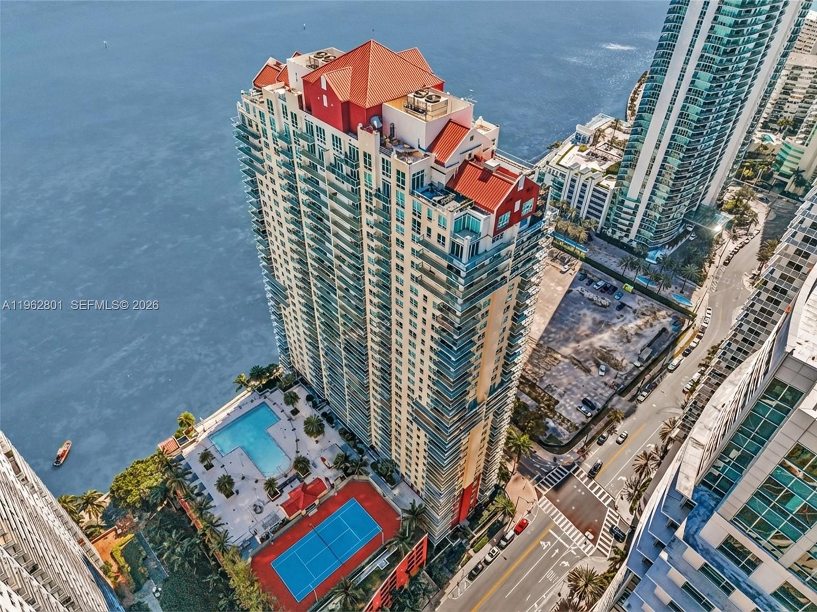 image The Mark on Brickell18