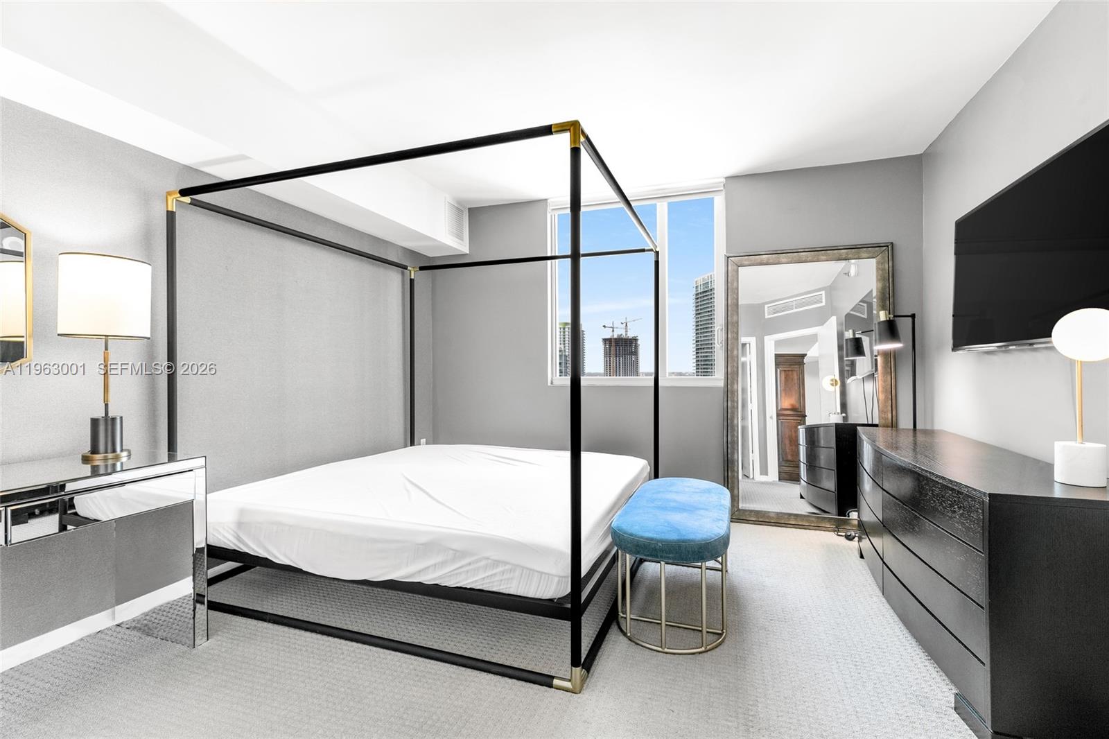 image 500 Brickell West13