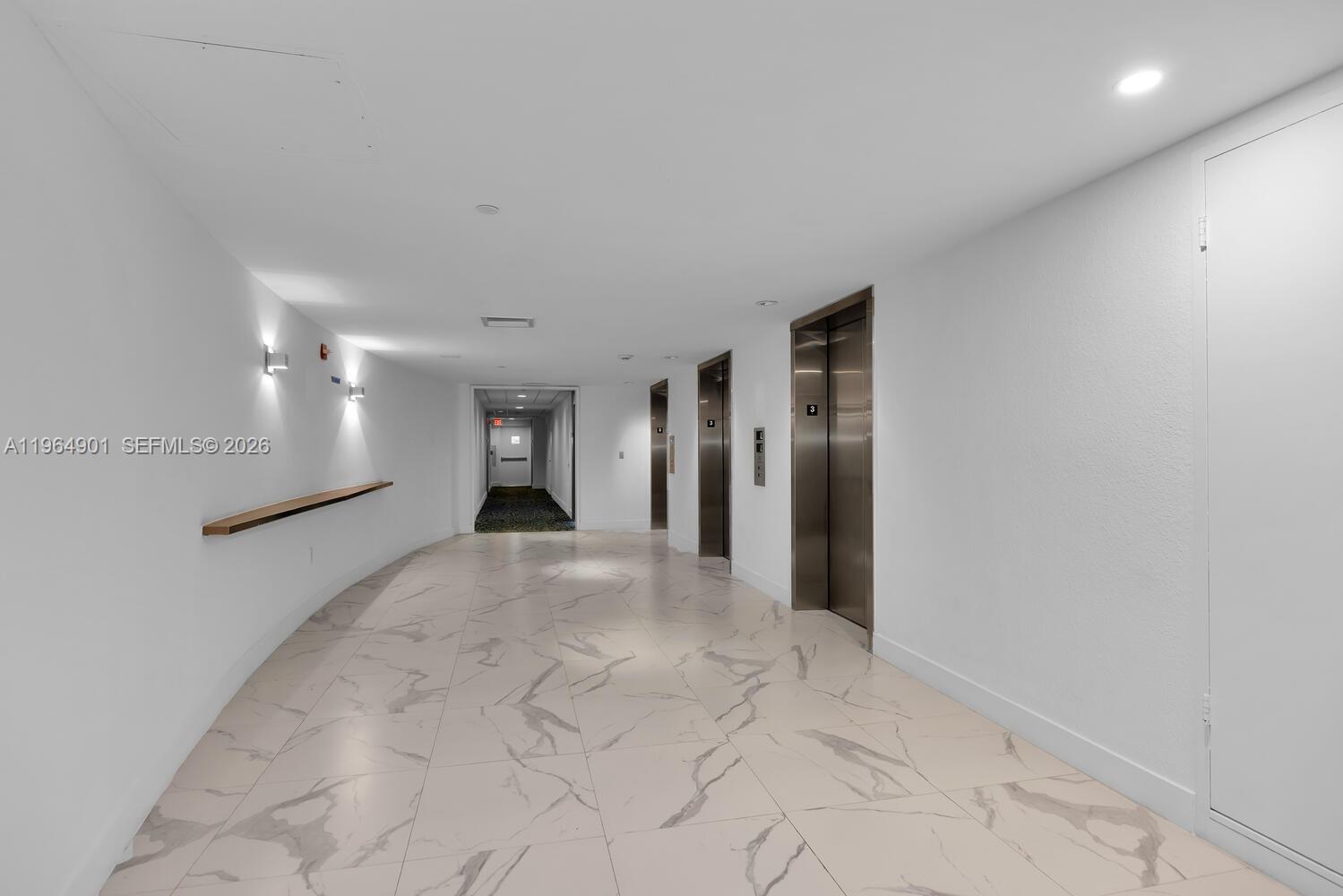 image Mirador 1000 (South Tower)11