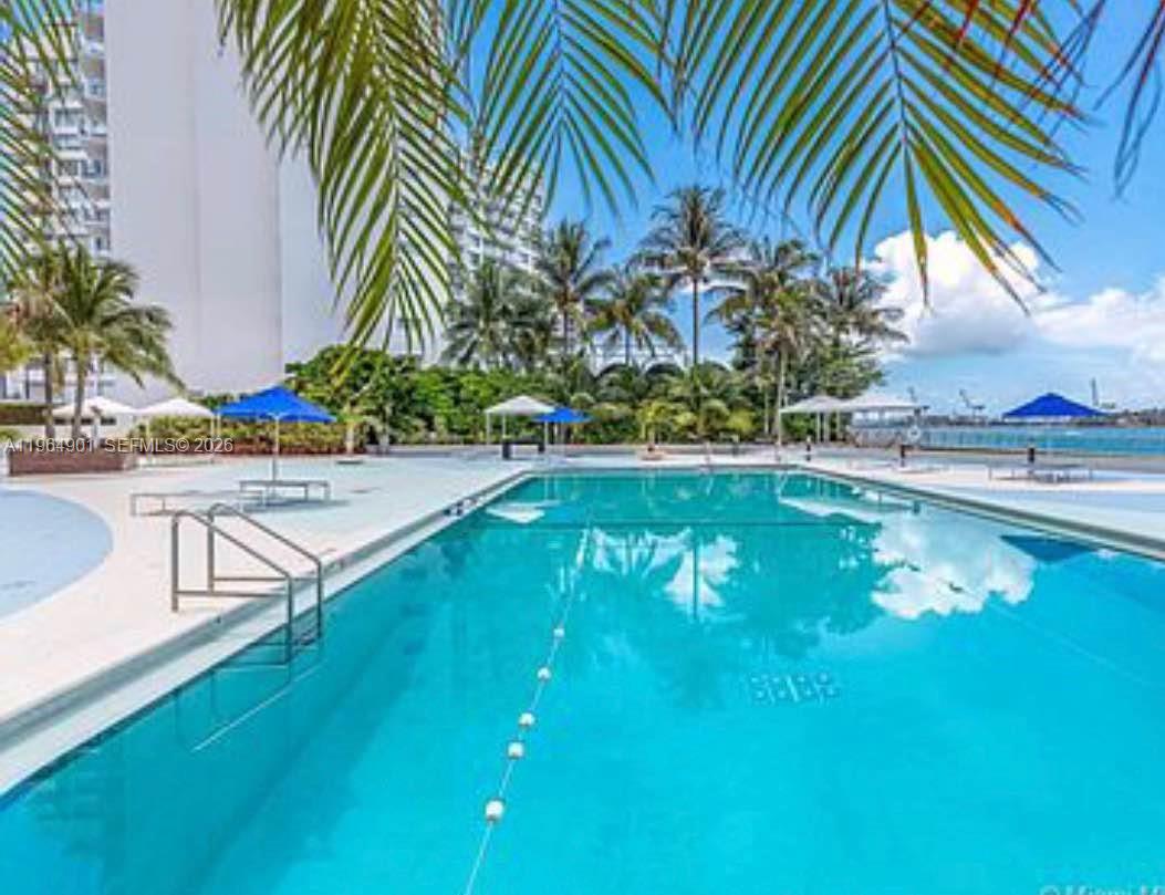 image Mirador 1000 (South Tower)12