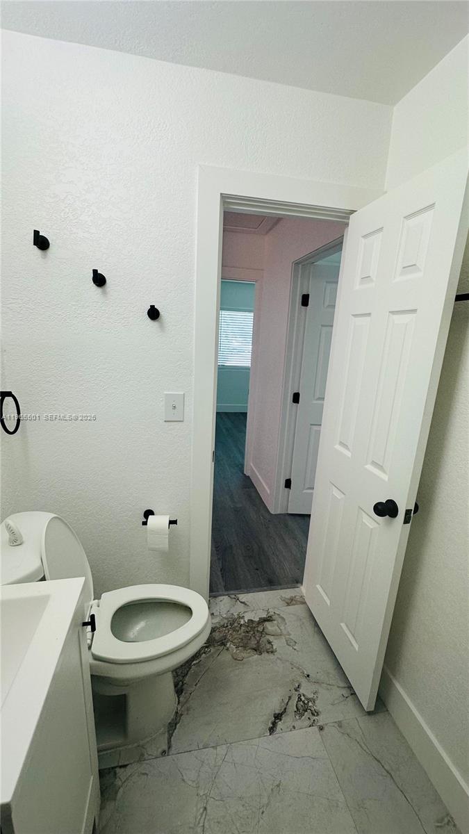 1100 NW 75th St Miami, FL 33150