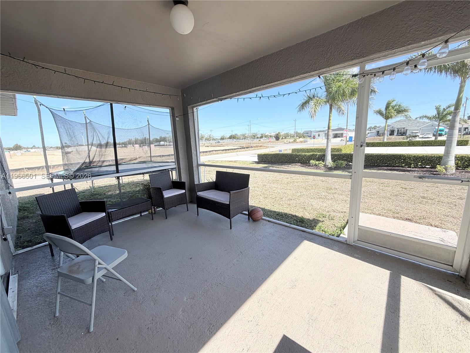 3625 NE 19th Pl Cape Coral, FL 33909