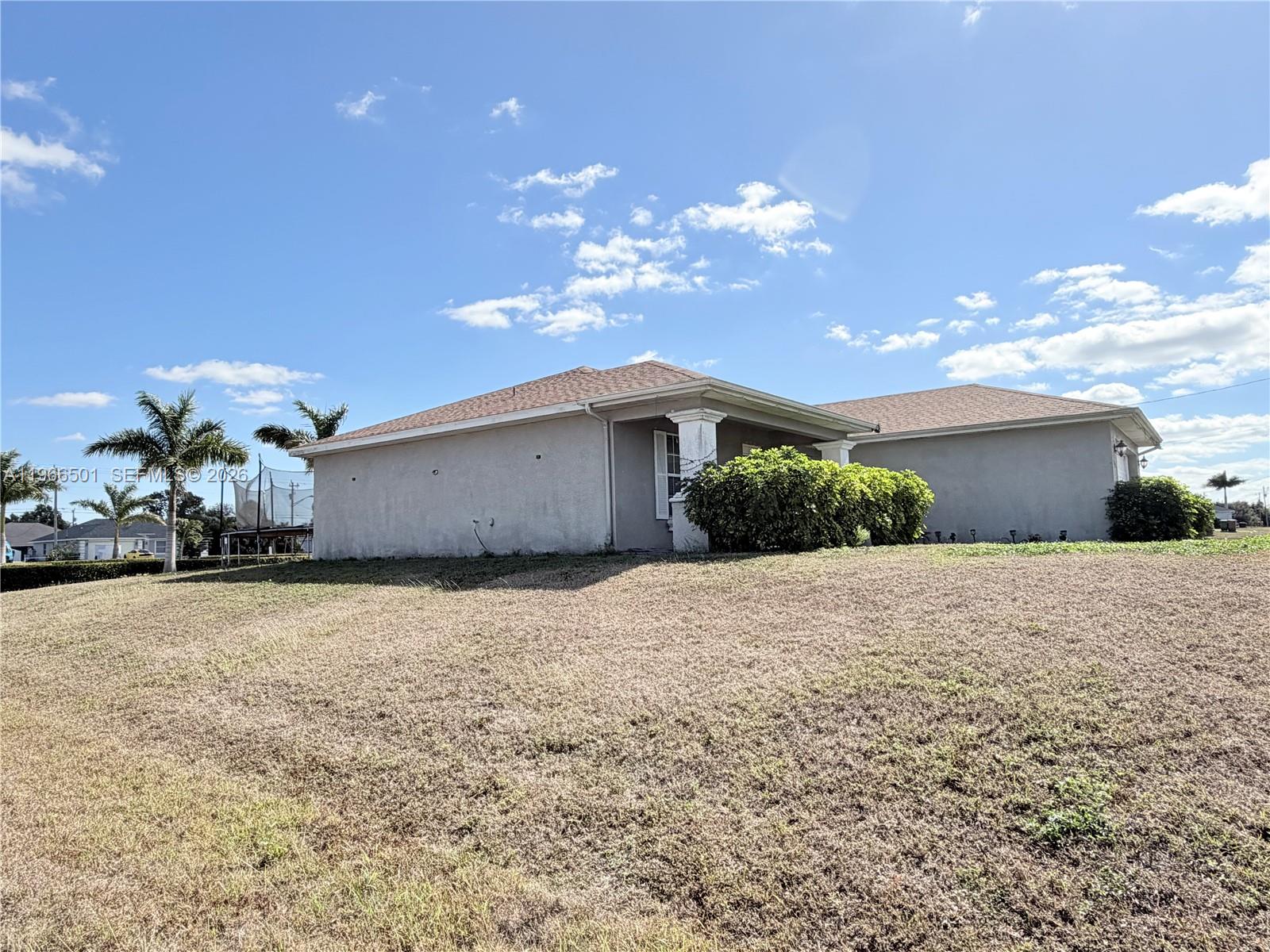 3625 NE 19th Pl Cape Coral, FL 33909