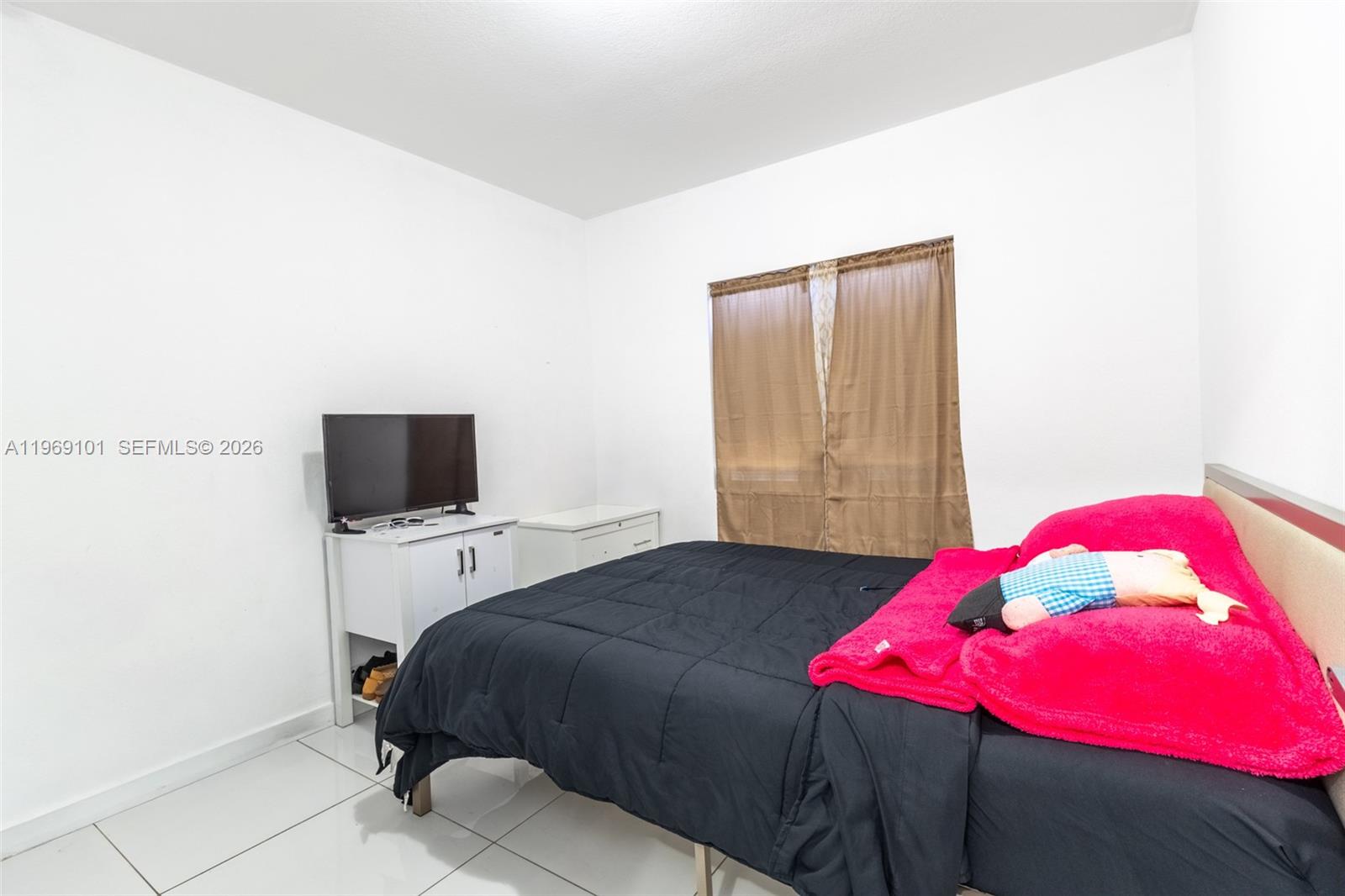 1998 NW 47th St Miami, FL 33142