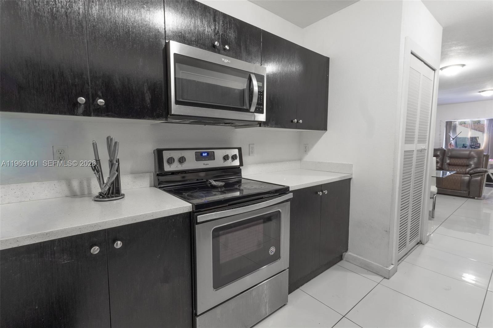 1998 NW 47th St Miami, FL 33142