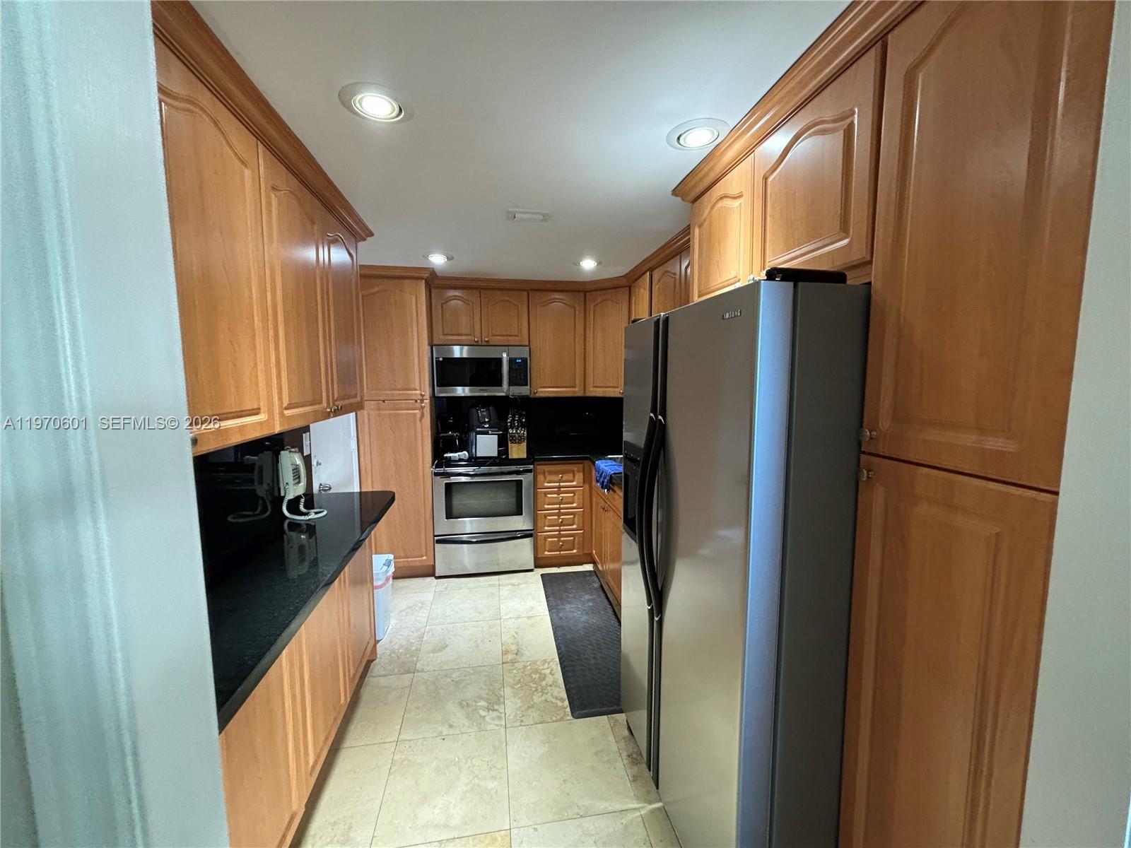 5005 Collins Ave #825 Miami Beach, FL 33140