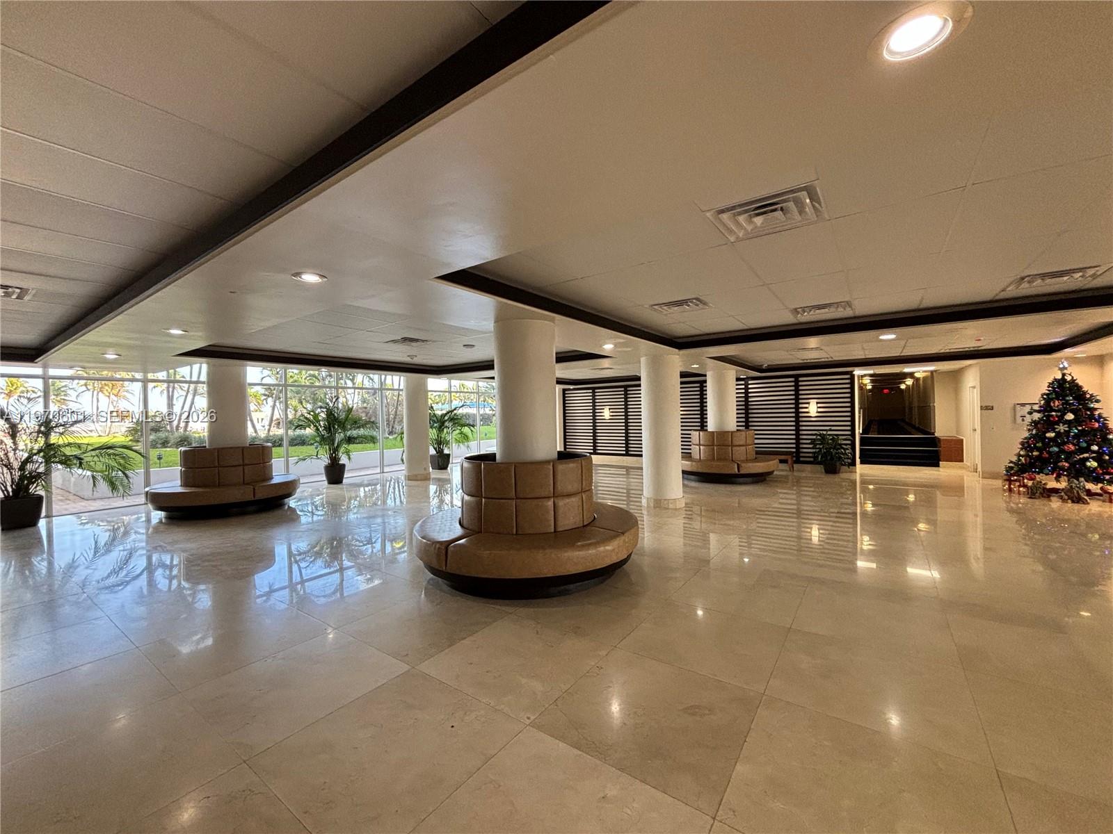 5005 Collins Ave #825 Miami Beach, FL 33140