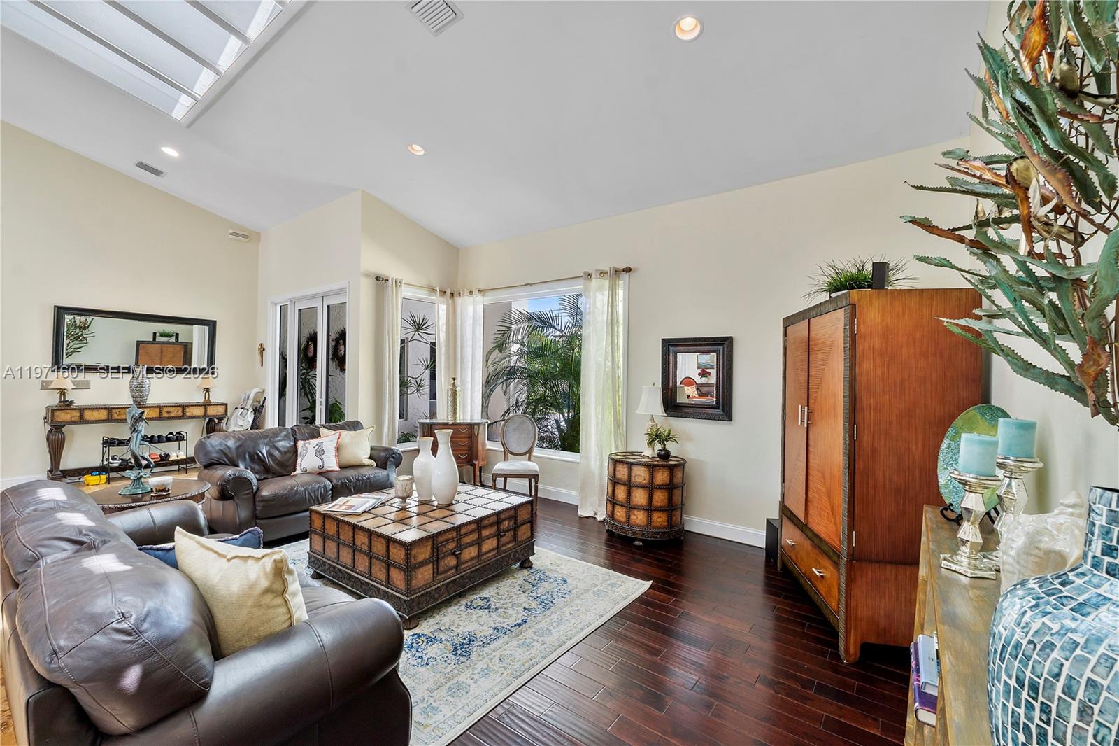 17640 Old Cutler Rd Palmetto Bay, FL 33157