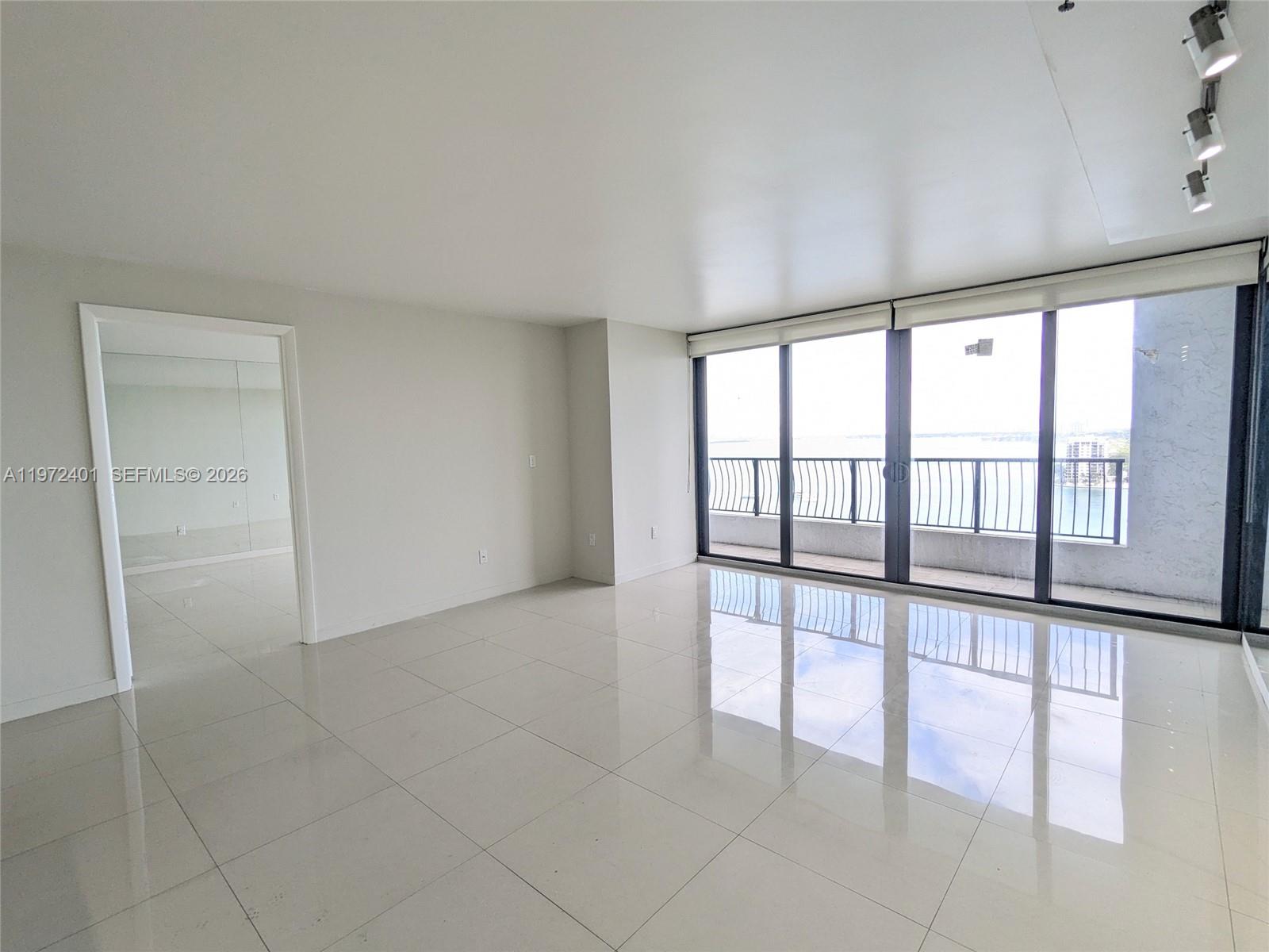 555 NE 15th St #20B Miami, FL 33132