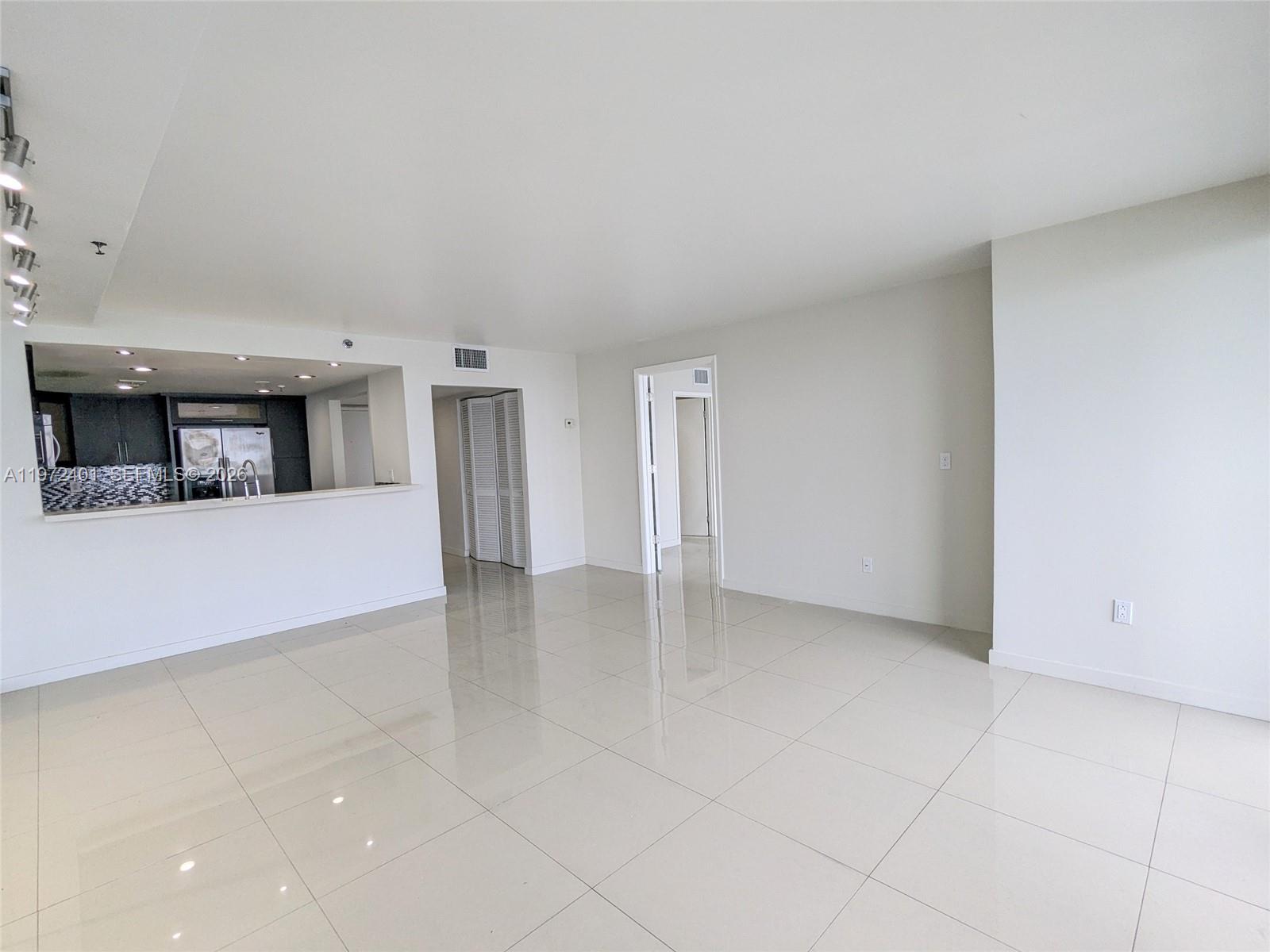 555 NE 15th St #20B Miami, FL 33132