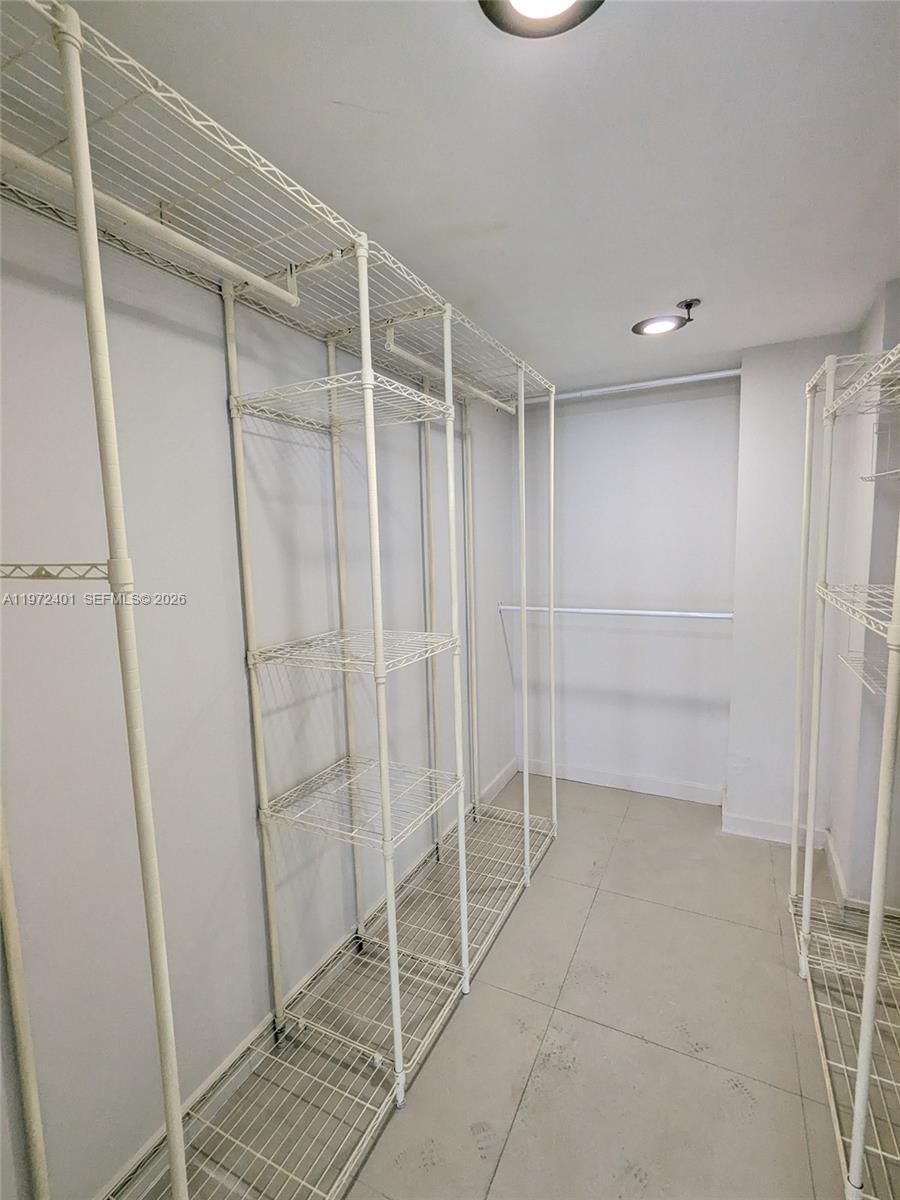 555 NE 15th St #20B Miami, FL 33132