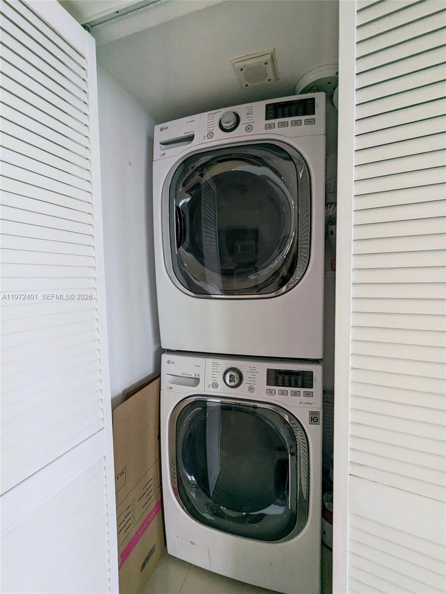 555 NE 15th St #20B Miami, FL 33132