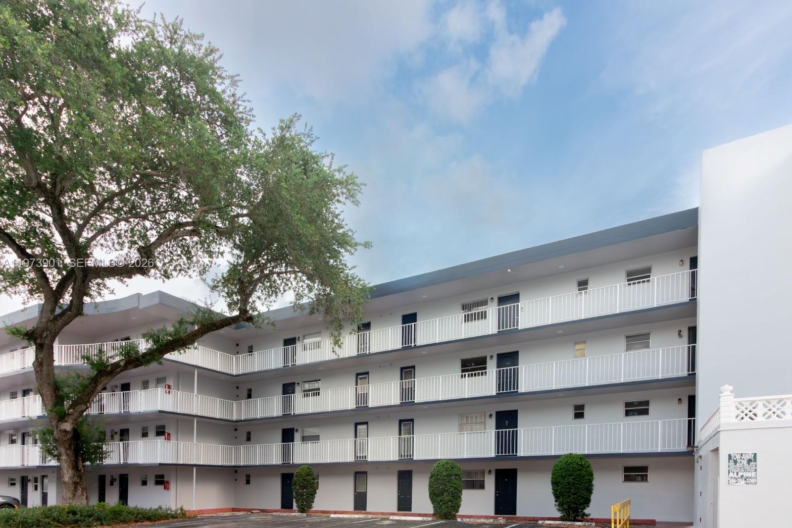 447 NE 195th St #217