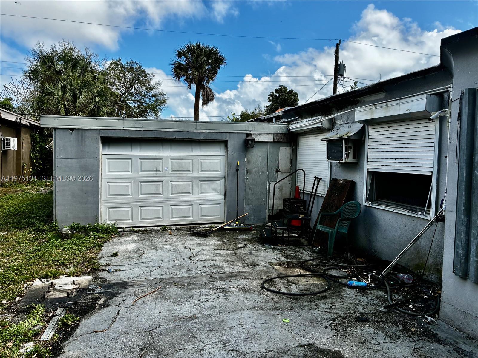 2612 SW 14th Ave Fort Lauderdale, FL 33315