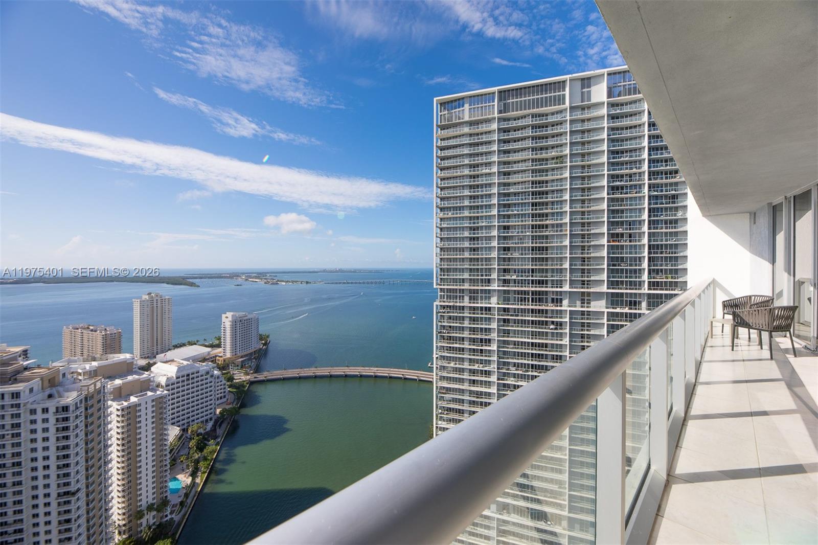 465 Brickell Ave #4301 Miami, FL 33131