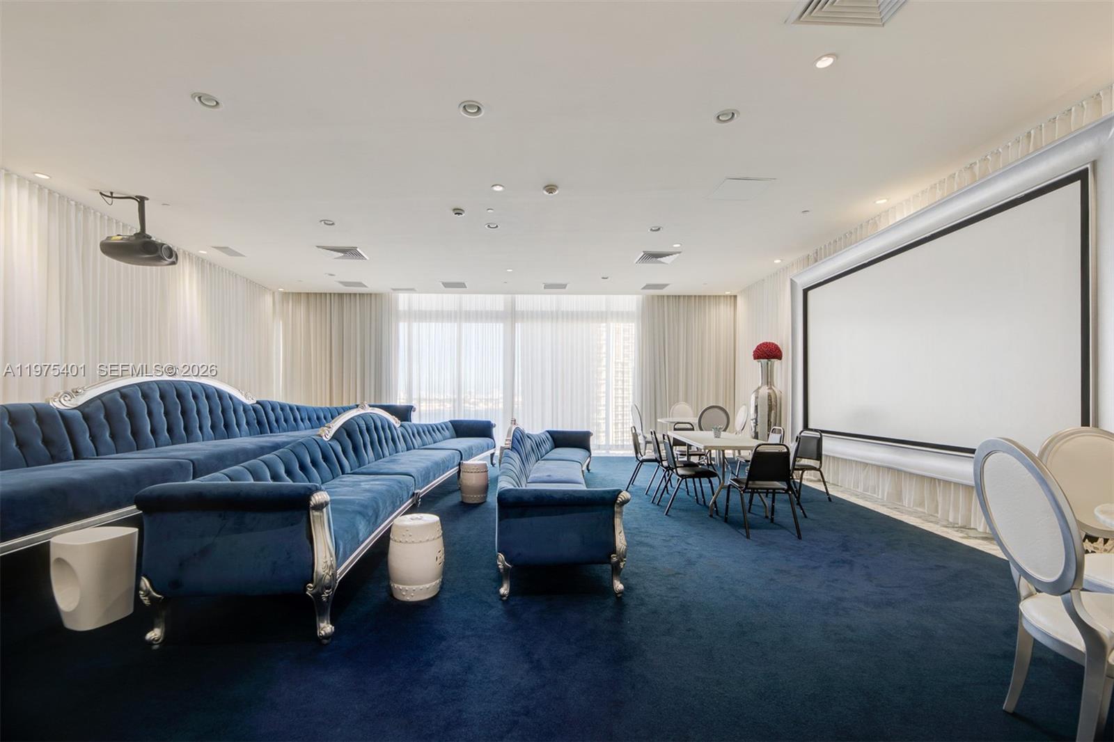 465 Brickell Ave #4301 Miami, FL 33131