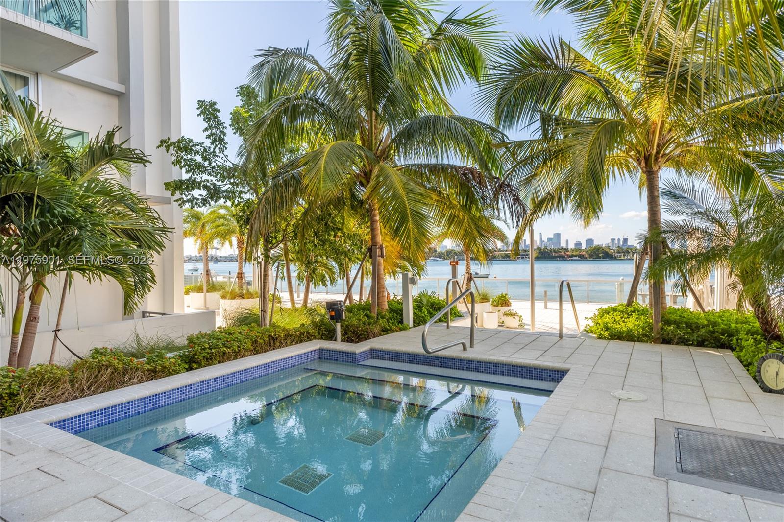 image Mirador 1000 (South Tower)12