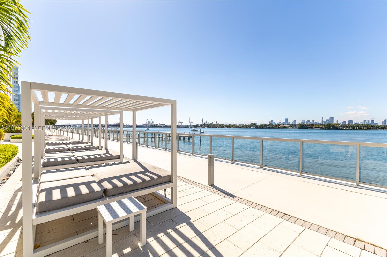 image Mirador 1000 (South Tower)32