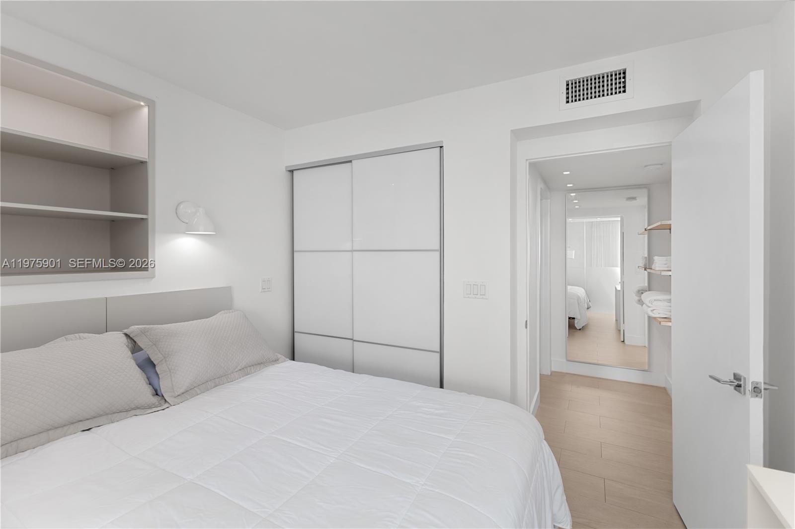 image Mirador 1000 (South Tower)3