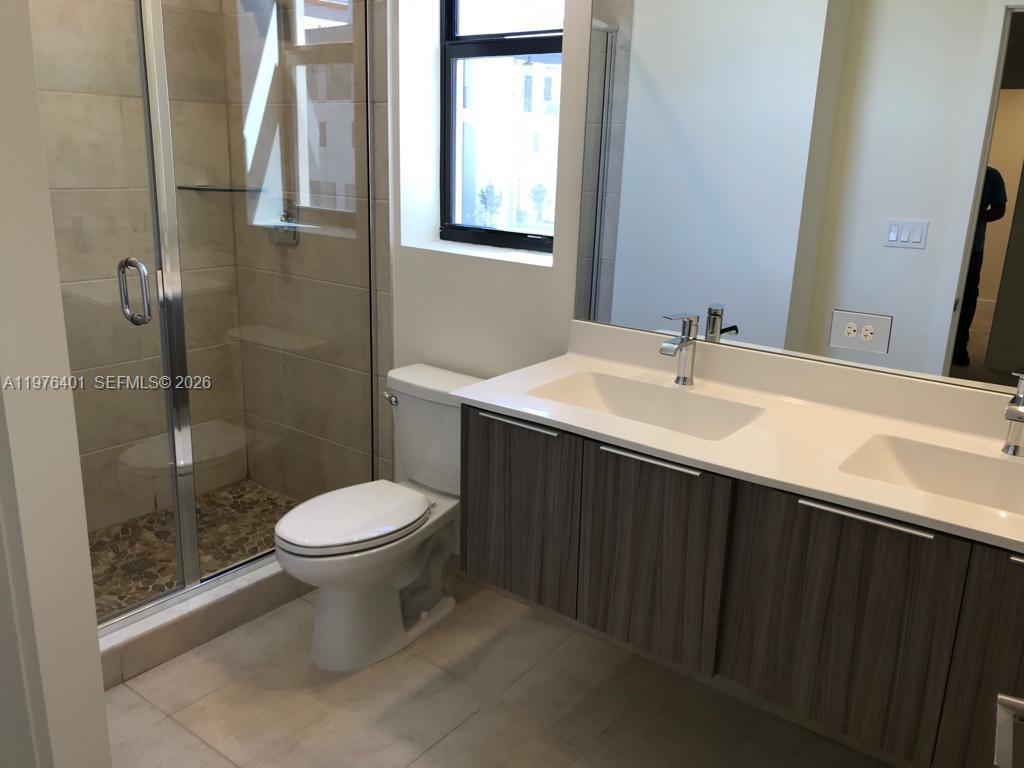 10431 NW 82nd St #5 Doral, FL 33178